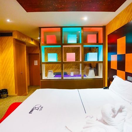 Motel Venus Valladolid Villanubla Buitenkant foto