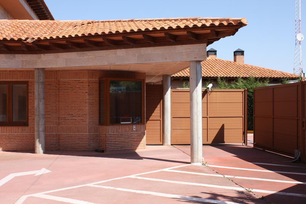 Motel Venus Valladolid Villanubla Buitenkant foto