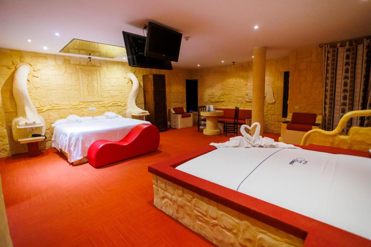 Motel Venus Valladolid Villanubla Buitenkant foto