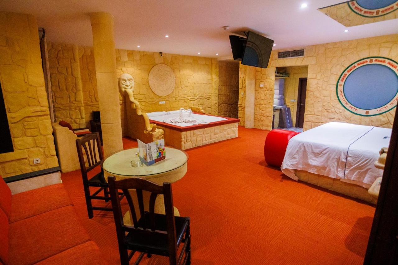 Motel Venus Valladolid Villanubla Buitenkant foto