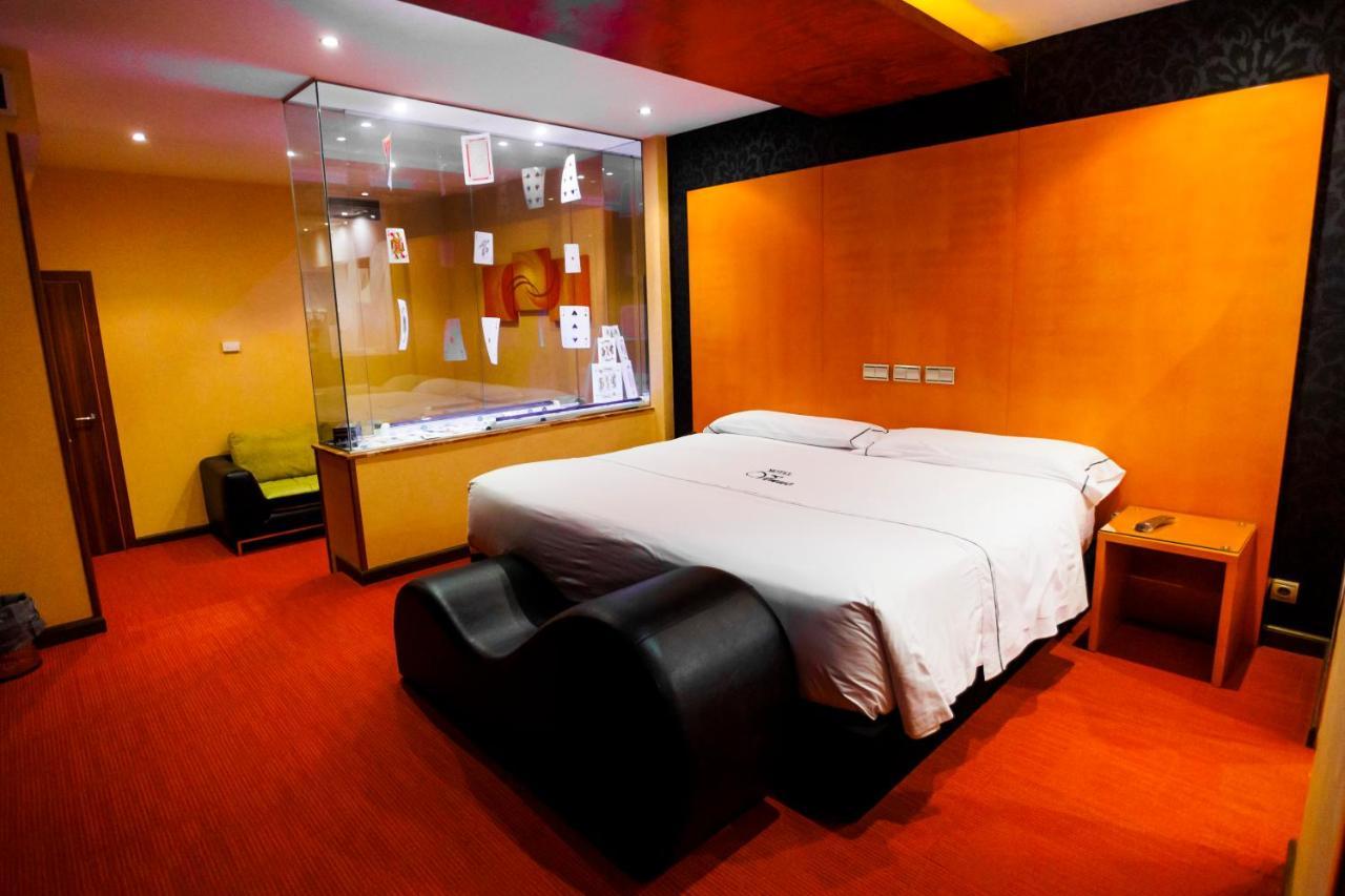 Motel Venus Valladolid Villanubla Buitenkant foto